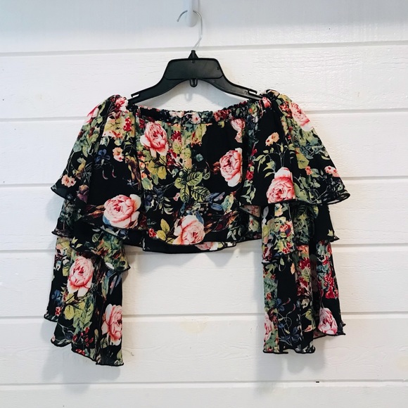 - LF Black Floral Ruffle Crop Top - Picture 8 of 9